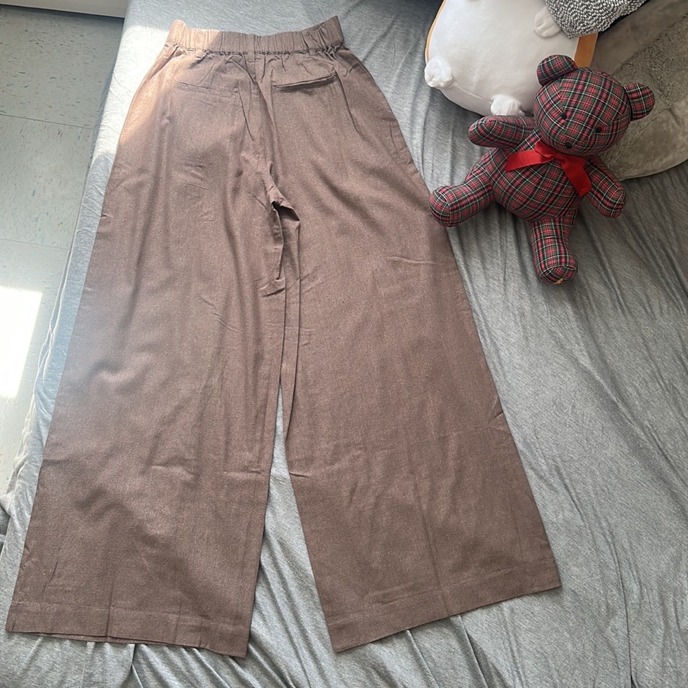 💥LAST CHANCE💥 NWT Laude the Label Hepburn Pleated Trouser Pant - Morel Silk Noil - Picture 3 of 17